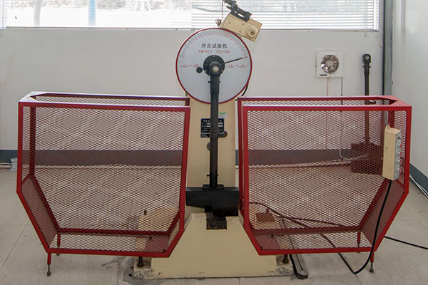 沖擊試驗機(jī)